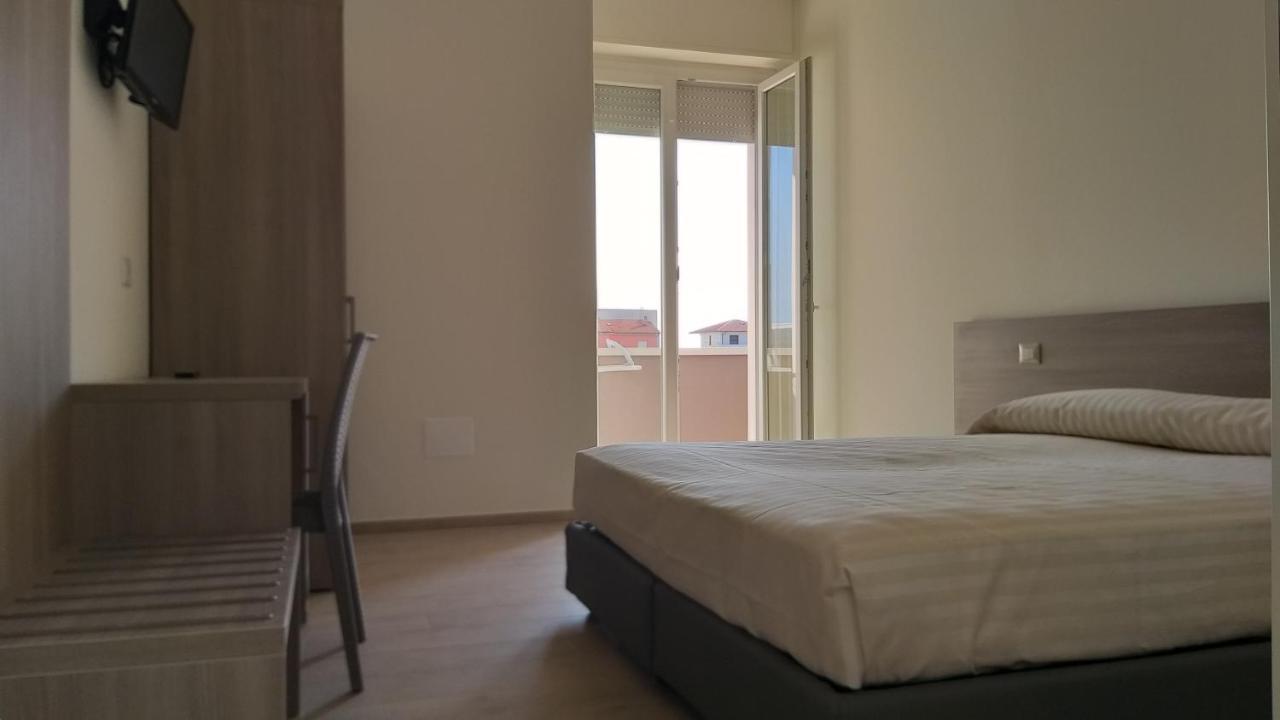 Hotelristorante Il Punto ماروتّا المظهر الخارجي الصورة